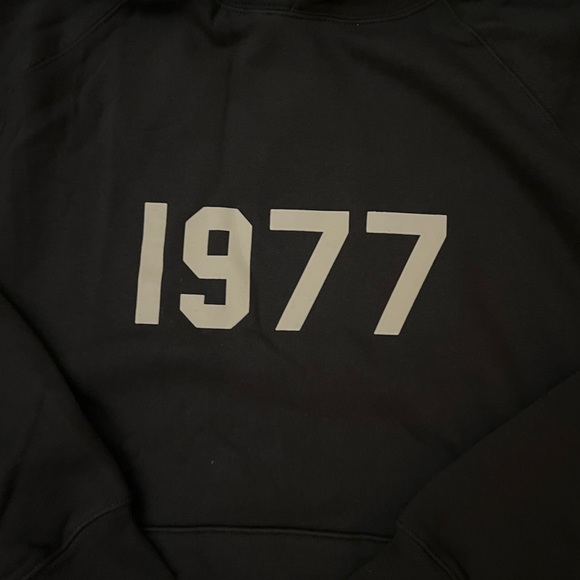 FEAR OF GOD ESSENTIALS SS22 IRON 1977 HOODIE - Picture 2 of 5